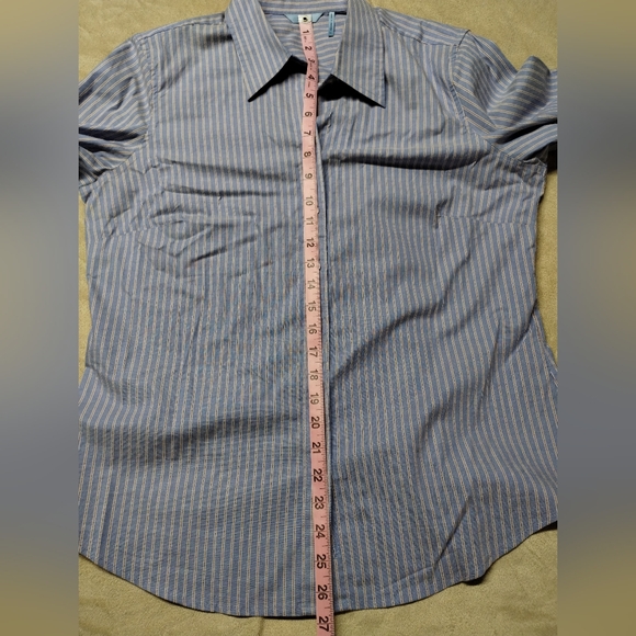 IZOD button up collared dress shirt size large - Picture 6 of 10